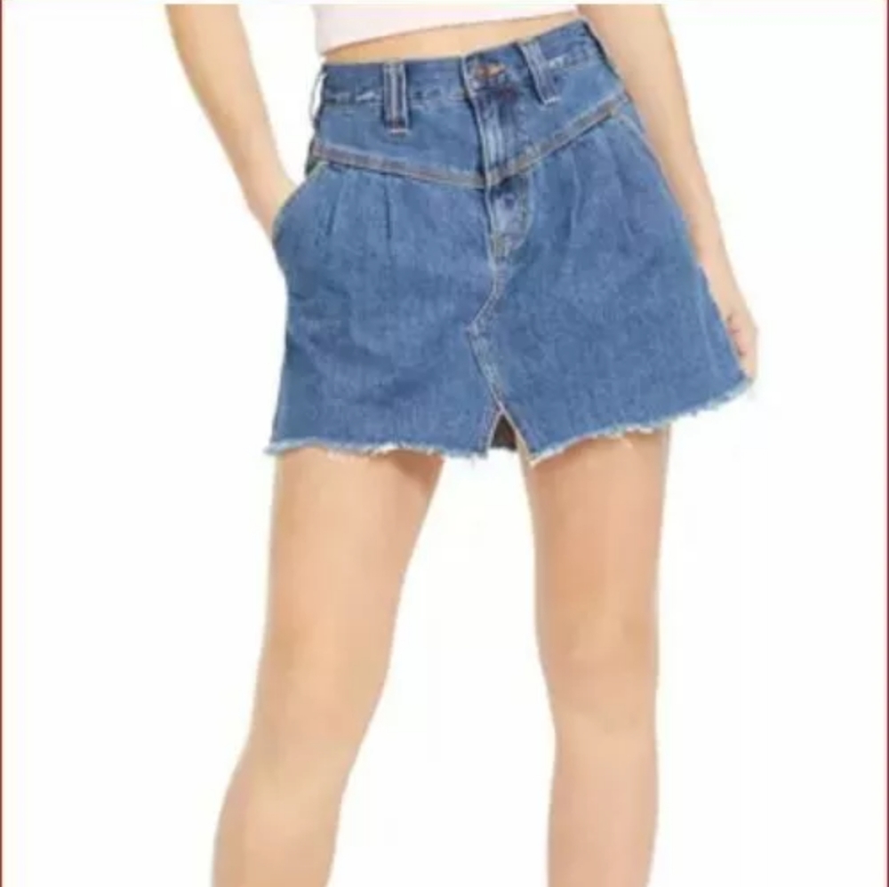 NWT Free People
Sidecar jean skirt